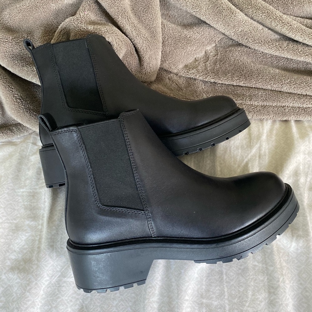 Steve Madden Boots